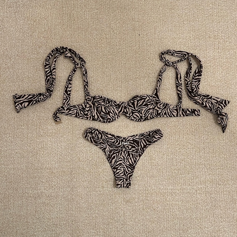 SAME Los Angeles Bikini Set Size S in Ivory Zebra